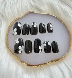 ブラック×フラワー 黒ネイル 大人かわいい ネイルチップ