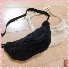 らら様専用ボアボディバッグ