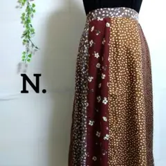 ナチュラルビューティーべーシック フレア ロングスカート M