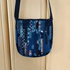 ネイビー系パッチワークショルダーバッグ
