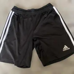 adidas 黒 ハーフパンツ 150 サッカー