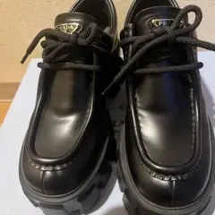 #プラダ　モノリスブラッシュドレザーレースアップシューズのサムネイル