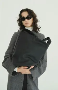 【新品】CLANE FAKE LEATHER LARGE TOTE BAGのサムネイル