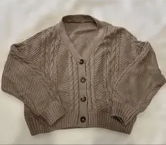 ベージュ ケーブルニット カーディガン