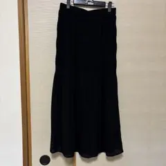 黒のフレアロングスカートのサムネイル