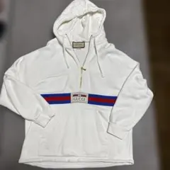 GUCCI ホワイト フード付きパーカー　グッチのサムネイル
