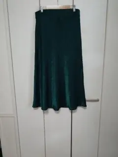 グリーン ロングスカート