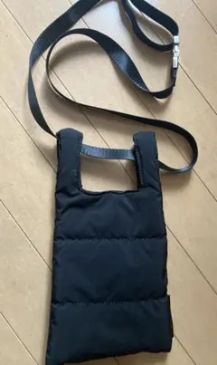 ドノバン 中綿スマホショルダーバッグのサムネイル