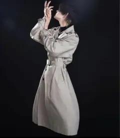 《ADRER》《美品》値下げ可　2021AW トレンチコート　ベージュ　Lのサムネイル