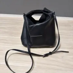 2025年最新】MM6 Maison Margiela 素材：フェイクレザー ショルダー