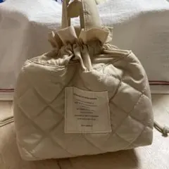 美品　ベージュ キルティング ランチバッグ