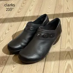 美品✨ クラークス スリッポン （23㌢） ブラック サイドゴア clarks