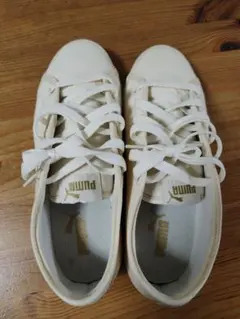 PUMA スニーカー ホワイト ゴールド 23cmのサムネイル