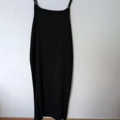 黒いキャミソールロングワンピース