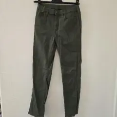 UNIQLO 150サイズ オリーブグリーン 長ズボン