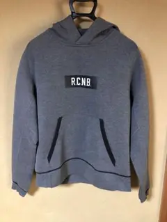 R.C.N.B. フード付きスウェットパーカー グレー