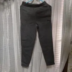 150 PUMA グレー スウェットパンツ 裏起毛