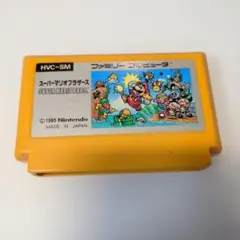 スーパーマリオブラザーズ カセット型デジタル音声キーホルダー - メルカリ