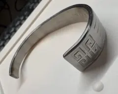 GIVENCHY スプーンバングルのサムネイル
