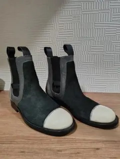 サイドゴアブーツ グレー/ブラック/ホワイト