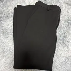 スマートアンクルパンツ ユニクロ 黒 オフィスカジュアル カジュアル