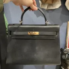 ブラックレザーハンドバッグ