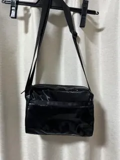 ブラックナイロンショルダーバッグ