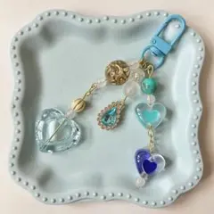 【nekonukomade】 ビーズキーホルダー スカイブルー 水色 ②
