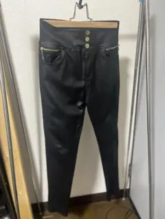 ブラックスキニーパンツ ハイウエスト