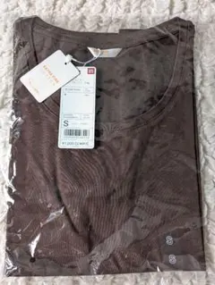 ユニクロ●エクストラファインコットンスクープネックTシャツ S ダークブラウン