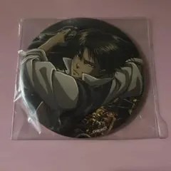 超貴重！進撃の巨人 リヴァイ 悔いなき選択 缶バッジ 進撃の巨人 リヴァイ グリッター缶バッジ 超貴重！進撃の巨人