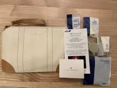 ANAビジネスクラス　グローブトロッター　ポーチ ホワイト