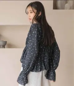 ヨウリュウシャーリングショートブラウス⭐︎ローリーズファーム