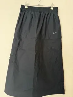 Nike ブラック ロングスカート