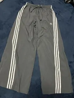 adidas Adlinium オーバーサイズトラックパンツ アディダス
