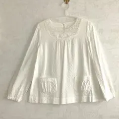 ZARA ホワイト 長袖ブラウス レースネックライン