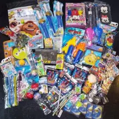 おもちゃ まとめ　79個セット　大量　縁日　ルパンカイザー　妖怪メダル含む　⑩