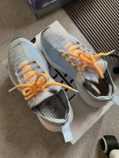 Reebok スニーカー ライトブルー オレンジのサムネイル