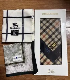 <未使用品> メンズハンカチ　３枚まとめ売りBurberry・DAKS 他