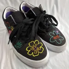 Item thumbnail for item 85e18c4c-a427-481a-888b-7b605650dedb