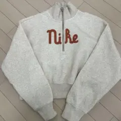 再再値下げ！Nike☆ベージュ☆ジップアップスウェット☆レディス☆M