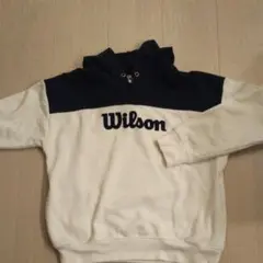 フード付きパーカー