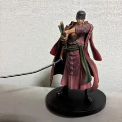 ONE PIECE ゾロ フィギュア FILM Z風 赤マント 剣士ポーズ