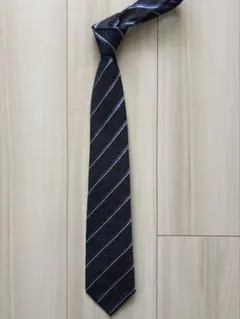 Holiday&Brown ホリデー&ブラウンシルクウール　ソリッドタイ ライトウェイトウールシルク ソリッド ネクタイ Holliday