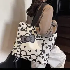 ハローキティ　キティちゃん　ヒョウ柄　トートバッグ　レオパード柄　キャンバス