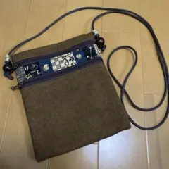 Item thumbnail for item 797b4647-4aa5-42f1-bb12-8c23b3f55cd3