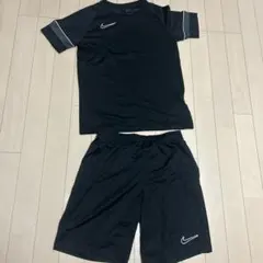 Nike 黒 Tシャツとショートパンツセット