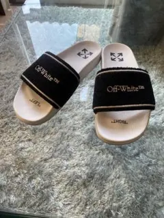 新品　OFF-WHITE™　シャワーサンダル　38　イタリア製 新品 OFF-WHITE™ シャワーサンダル 38 イタリア製