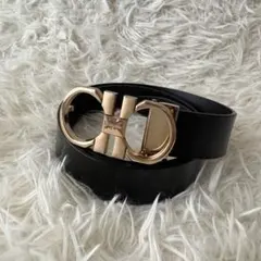 サルヴァトーレフェラガモ ブラックレザーゴールドバックルベルト Salvatore Ferragamo (サルヴァトーレフェラガモ) リバーシブル