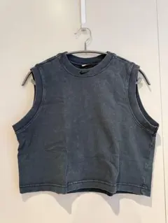 Nike ダークグレー クロップドタンクトップ